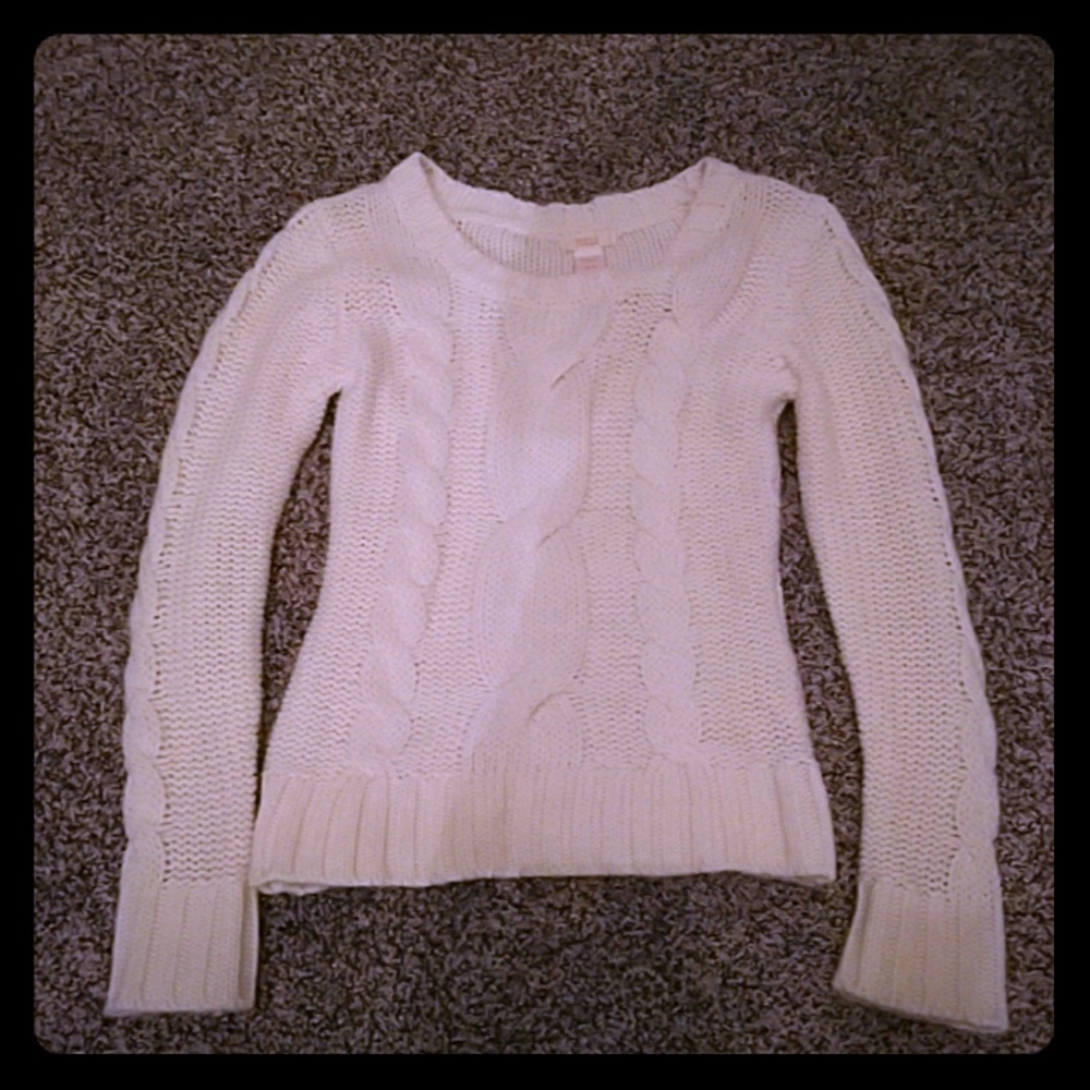 Tulle Cozy Cable Knit Cream Sweater
